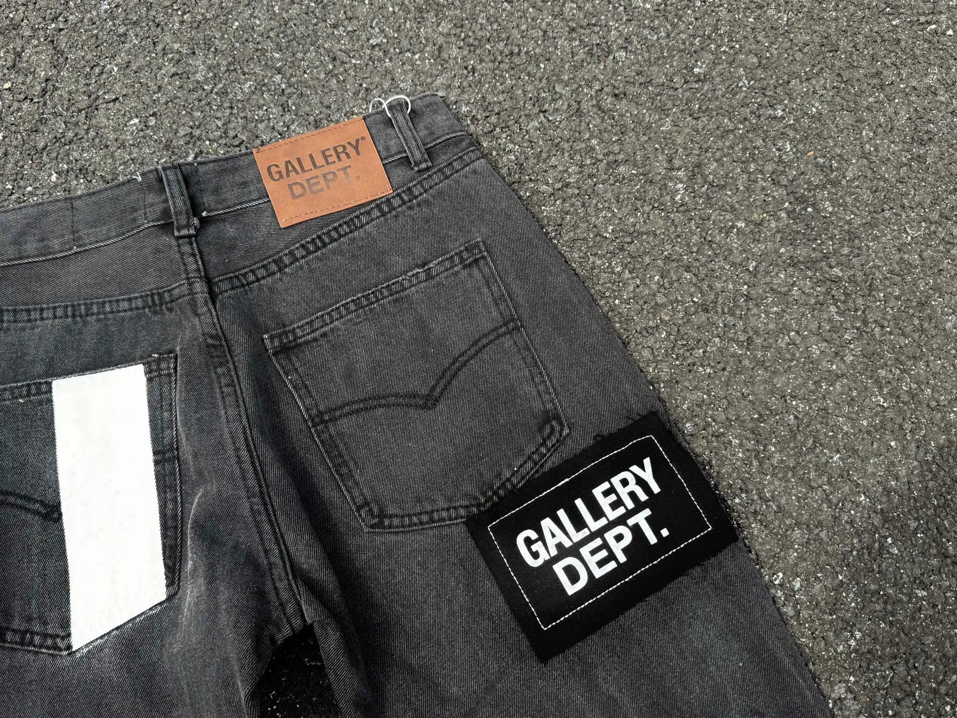P246💰G22 GALLERY DEPT. Skull hand-stitched distressed distressed jeans -Color: Black -Size: S-XXL